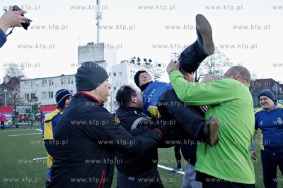 Stadion Ogniwa Sopot. Noworoczny mecz rugby. Nz. Jan...