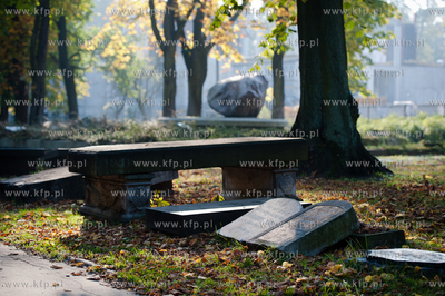 Gdansk. Park obok Politechniki Gdanskiej. Lapidarium...