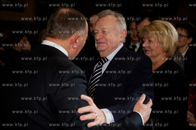 Gdansk. Ratusz Staromiejski. Uroczystosc wreczenia...