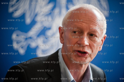 Gdansk. Pomorski Urzad Wojewodzki. Sala Kominkowa....