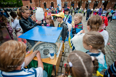 Gdansk. Zieleniec Nowego Ratusza. Festyn dla dzieci...