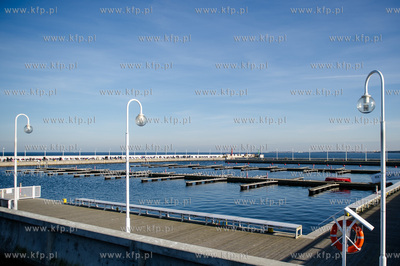 Sloneczne, bardzo cieple, niemal wiosenne, niedzielne...