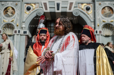 Wielki Piatek. Misterium Meki Panskiej na ulicach Gdanska.
03.04.2015
fot....