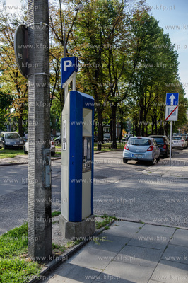 Gdansk. Ul. Osiek. Wprowadzona strefa platnego parkowania.
03.08.2015
fot....
