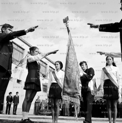 Inauguracja roku szkolnego w nowym budynku IV Liceum...