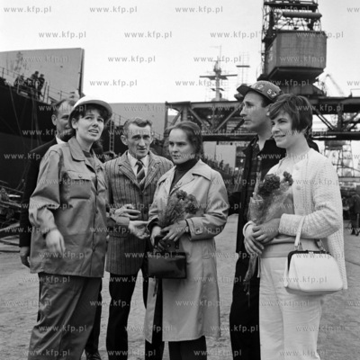 Wodowanie statku w Stoczni Gdańskiej im. Lenina.
04.1971
0000520z_czerwiec1971
Fot....