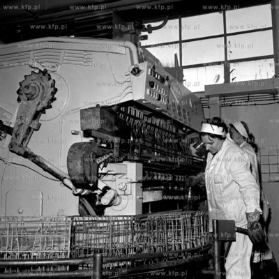 Linia produkcyjna w Spółdzielni Mleczarskiej w Starogardzie...