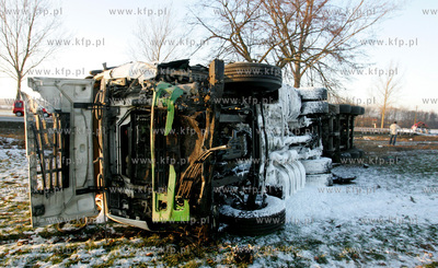 Kolbaskowo. Zachodniopomorskie. Na krajowej drodze...