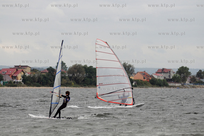 Rewa - pomorski raj dla fanow windsurfingu i kitesurfingu.
26.09.2009
fot....