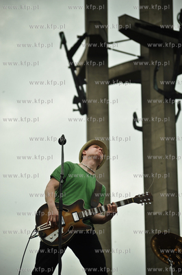 Dzielnica - stolica - Streetwaves. Akcja miejska wyprowadzajaca...