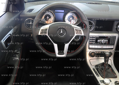 Salon Autoryzowanego Dalera i Servisu Mercedesa Benz...