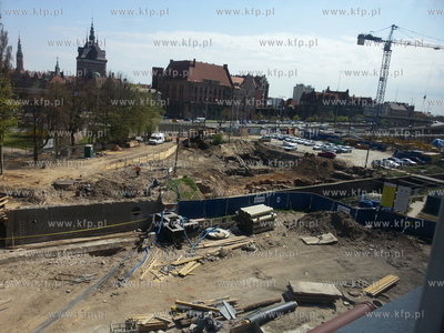 Przebudowa Targu Rakowego zwiazana z budowa Forum Gdansk....