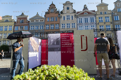 Gdańsk, ul. Długa. Święto Wolności i Solidarności,...