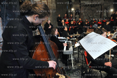 Msza Sw. w kosciele sw. Jana w Gdansku na zakonczenie...