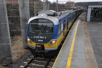 Oficjalne uruchoinienie nowej trasy kolejki SKM Gdansk...