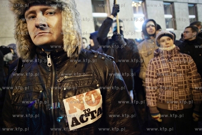 Gdynia, Protest internautow przeciwko podpisaniu przez...