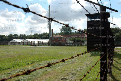 Oboz koncentracyjny Stutthof. Nz. szklarnie, w ktorych...