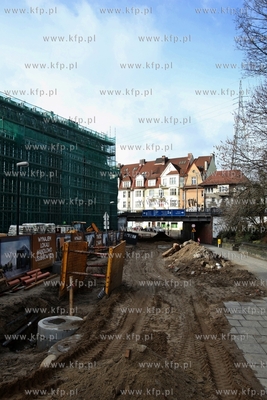Budowa dworca kolejowego w Sopocie. 31.03.2015 fot....
