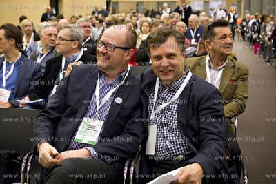 I Pomorski Kongre Komitetu Obrony Demokracji. Nz. Paweł...