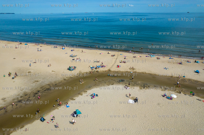 Wakacje w Gdańsku. Plaża w okolicy molo ujścia Potoku...