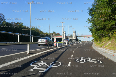 Ekostrada - nowa droga rowerowa w al. Armii Krajowej...