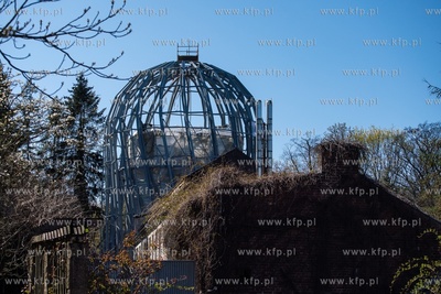 Budowa palmiarni w Parku Oliwskim. 20.04.2020 fot /...