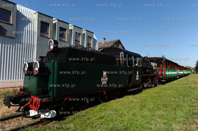 Niechorze. Gryficka Kolej Waskotorowa jezdzaca obecnie...