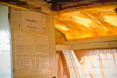 Gdansk. Nabrzeze Motlawy. Opuszczona, zdewastowana...