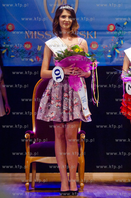 Gminny Dom Kultury w Pierwoszynie. Gala Finalowa Miss...