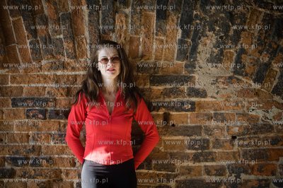 Gdansk. Dlugie Pobrzeze. Aktorka z Gdanska, mieszkajaca...