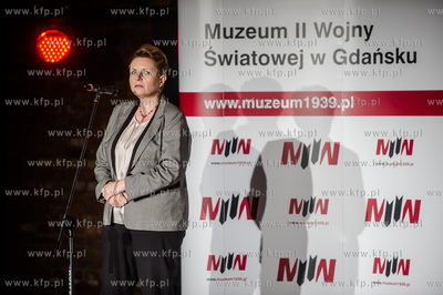 Gdansk. Byly zbiornik gazowy na terenie Polskiej Spolki...