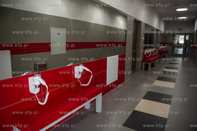 Pruszcz Gdanski. Uroczyste otwarcie krytej
plywalni...