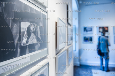 Gdansk. Nadbaltyckie Centrum Kultury. Uroczystosc wreczenia...