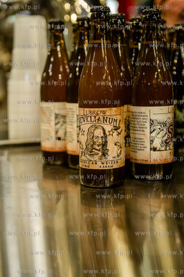 Gdansk. Wielki Mlyn. Stoisko Trojmiejskiego Browaru...