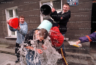 dyngus w Gdansku Wrzeszczu fot. LUKASZ GLOWALA KFP