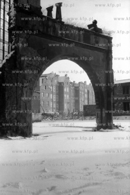 Portal Rady przy ul. Piwnej w Gdańsku. 
1950
0009671z
Fot....