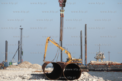 Budowa gazoportu w Swinoujsciu. 
02.10.2010
Fot....