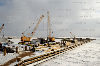 Sopot. Silne mrozy spowodowaly zamarzniecie zatoki...