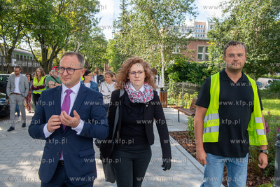 Spacer z radnymi z okazji otwarcia nowego woonerfu...