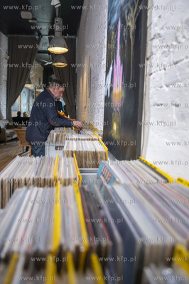 Sopot. Dwie Zmiany. Giełda płyt winylowych.12.02.2023...