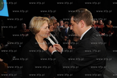 20 lat gdanskiej samorzadnosci. Uroczystosc w Teatrze...