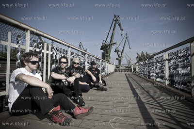 Sesja zdjeciowa zespolu BIG CYC na terenie Stoczni...