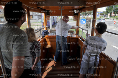 Jedna z gdanskich atrakcji turystycznych jest Tram...