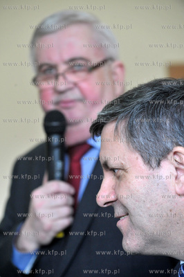 Wicepremier Janusz Piechocinski spotkal sie w Zukowie...