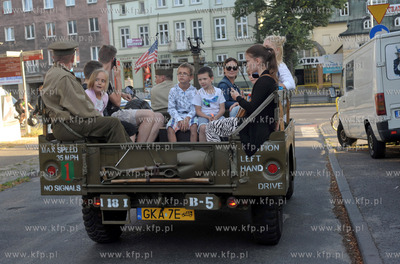 10 festyn i akcja charytatywna Zeszyt dla ucznia na...