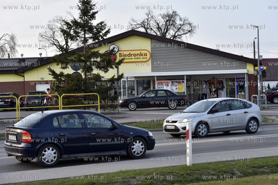 Chwaszczyno, gmina Żukowo na Kaszubach. Sklep Biedronki....