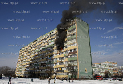 Gdansk Przymorze.Pozar wybuchl na piatym pietrze w...