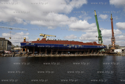 Gdansk. Stocznia Polnocna. Wodowanie dwustronnego ...
