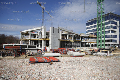 Biurowiec Olivia Gate przy ul. Grunwaldzkiej.
26.03.2012
fot....