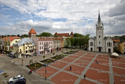 Rynek w Bytowie. 08.05.2014 fot. Krzysztof Mystkowski...